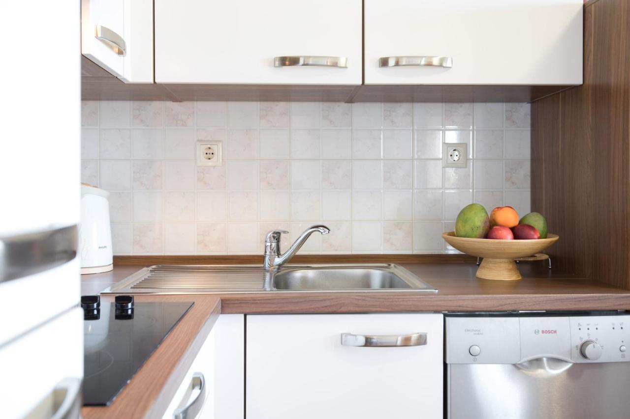 קרק Apartmani Paradiso מראה חיצוני תמונה