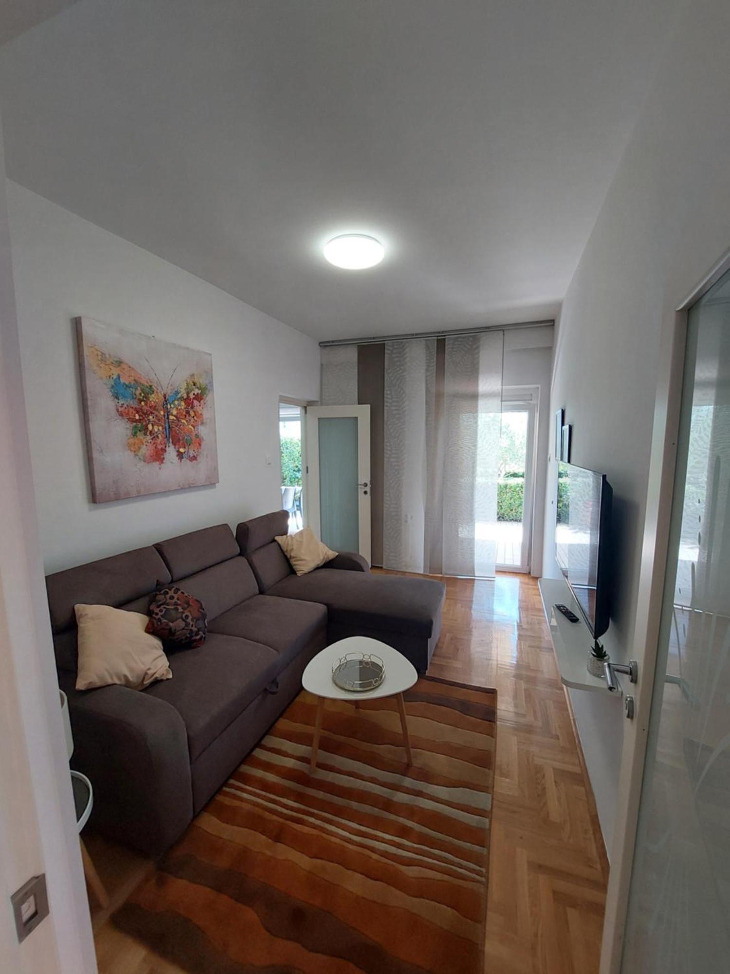 קרק Apartmani Paradiso מראה חיצוני תמונה
