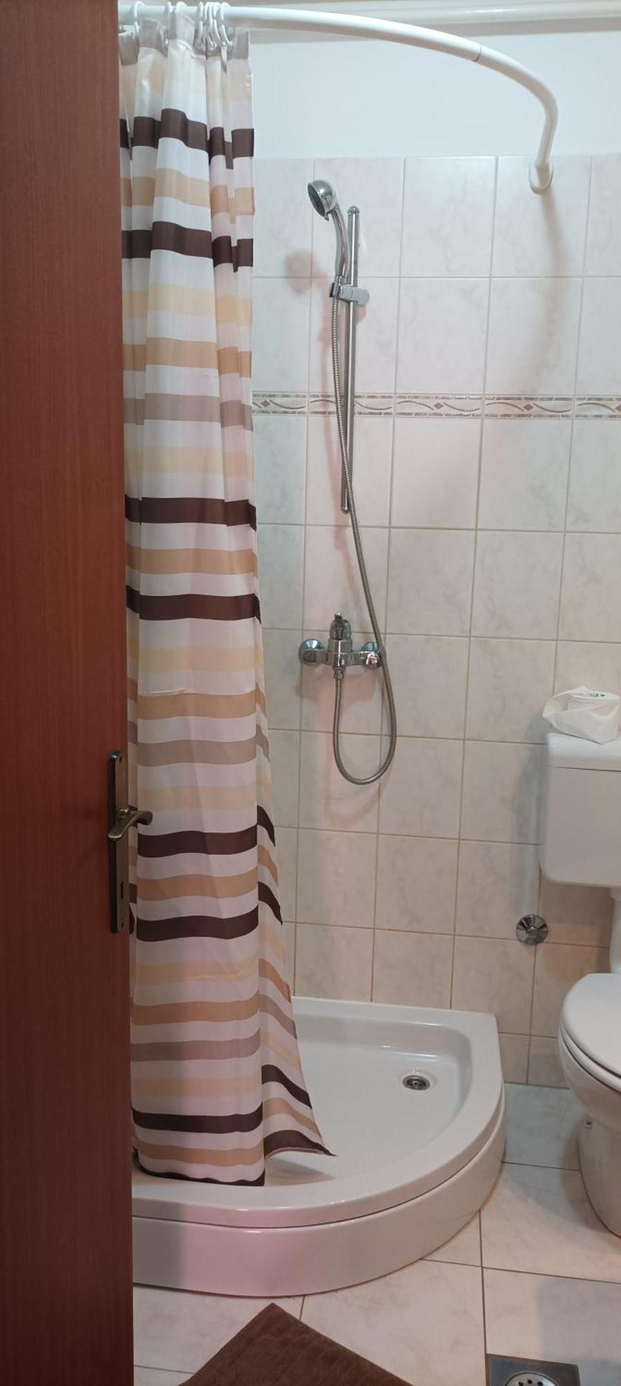 קרק Apartmani Paradiso מראה חיצוני תמונה